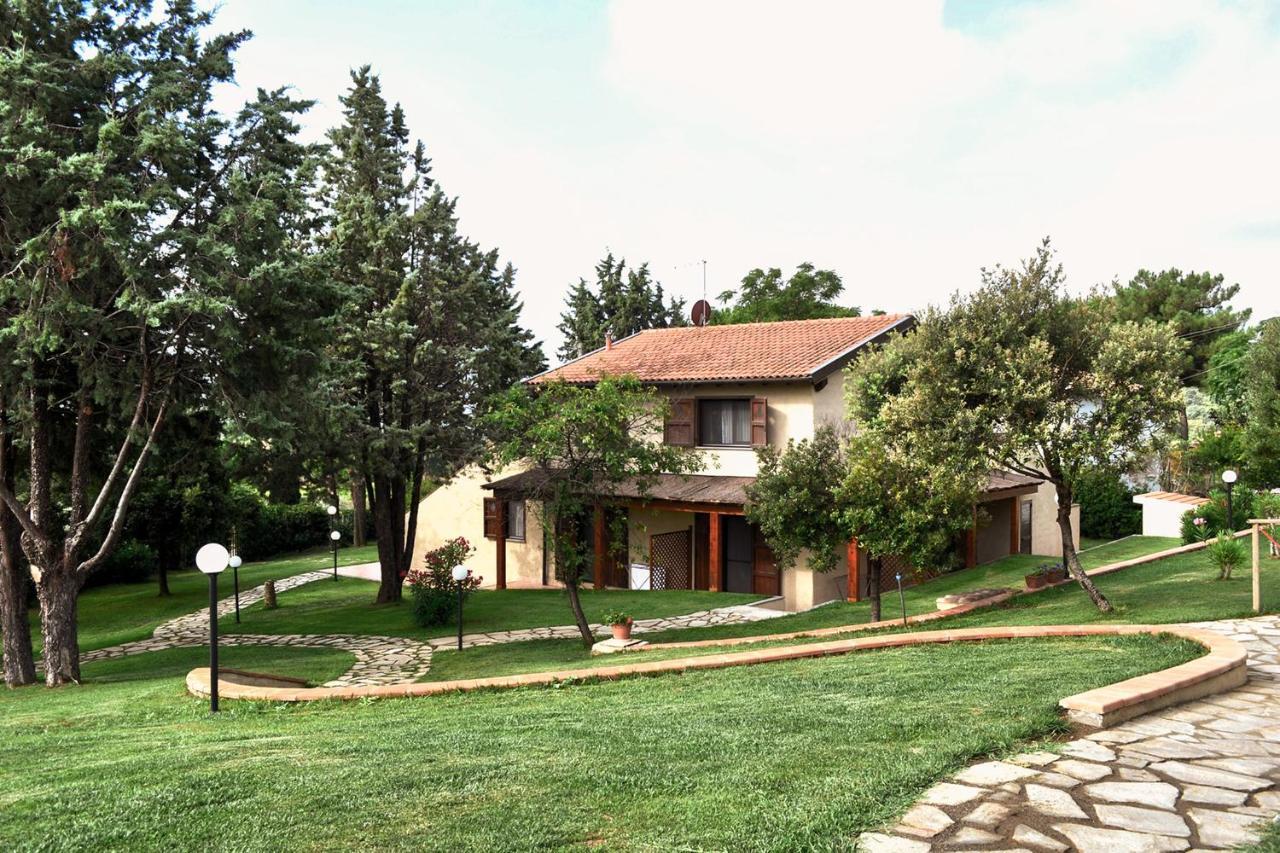 Agriturismo La Luciana Кастильоне дела Пеская Екстериор снимка