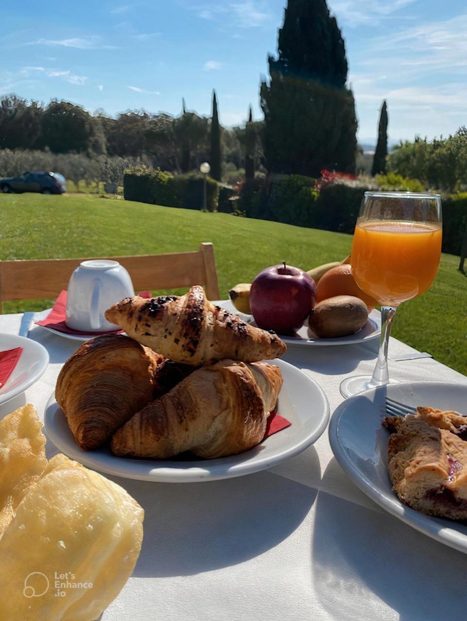 Agriturismo La Luciana Кастильоне дела Пеская Екстериор снимка