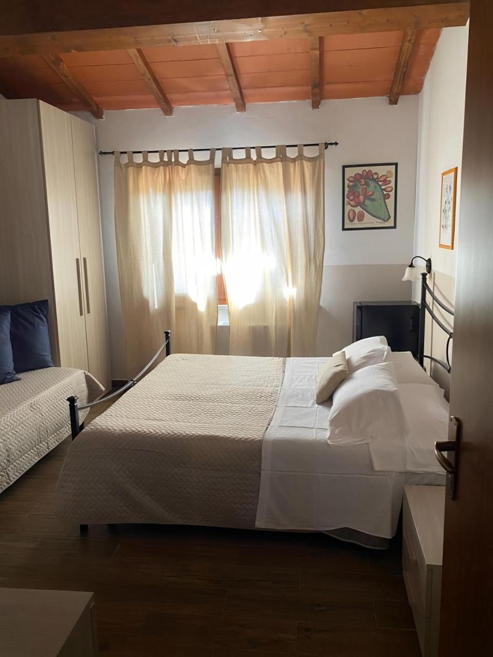 Agriturismo La Luciana Кастильоне дела Пеская Екстериор снимка