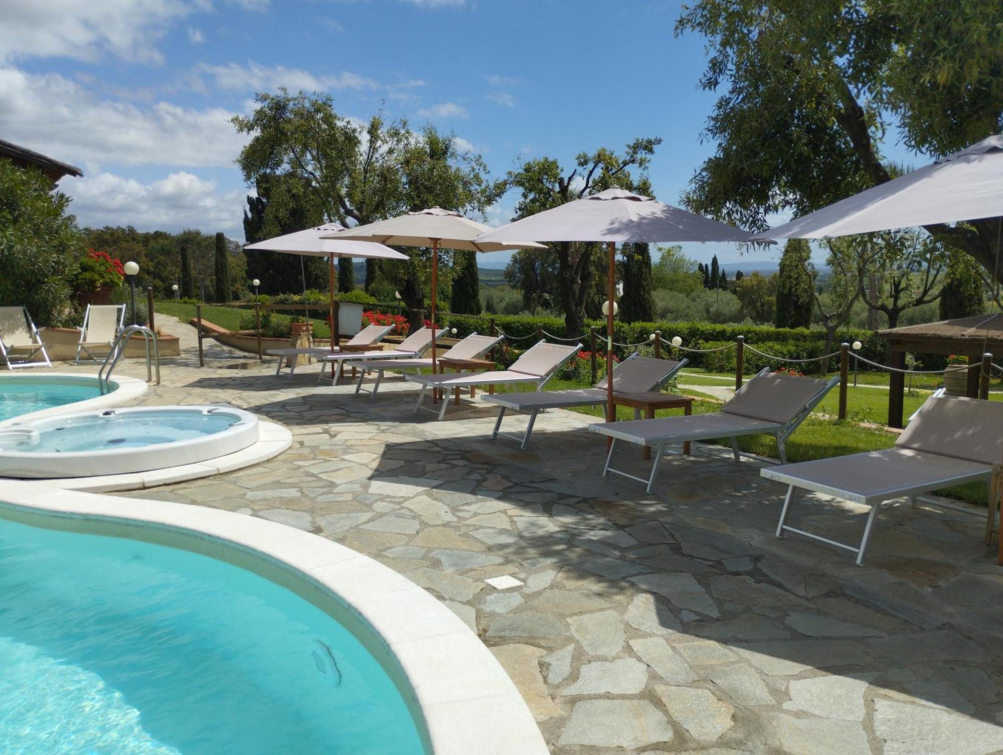 Agriturismo La Luciana Кастильоне дела Пеская Екстериор снимка